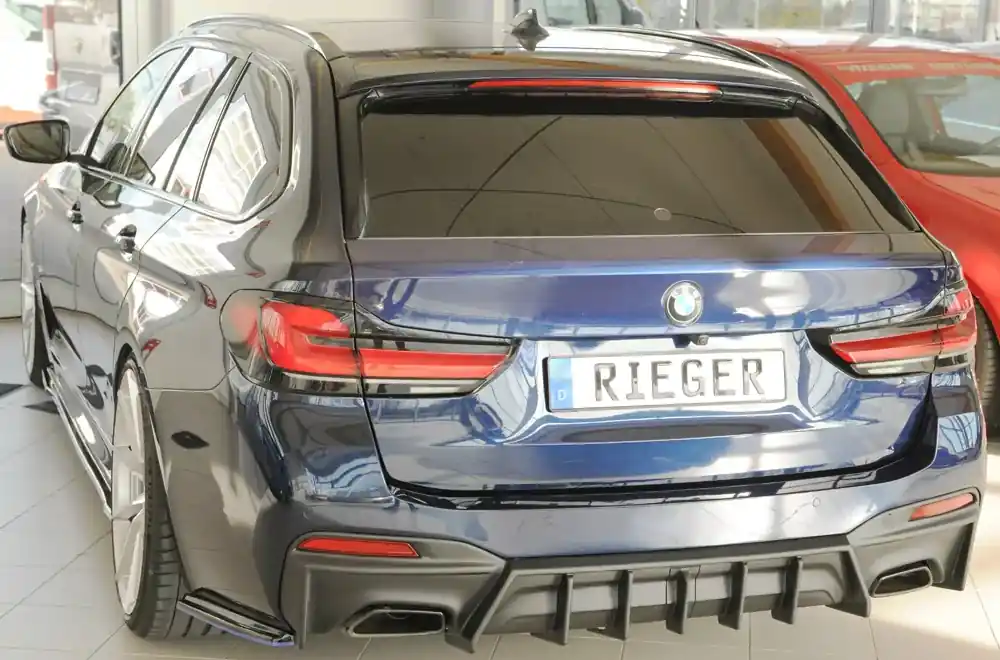 Rieger Heckeinsatz passend für BMW 5er G30 (G5L) Limousine Facelift ab 07/2020 mit AHK Angebot