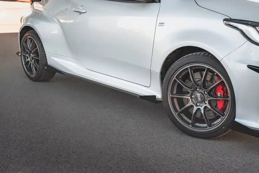 Preisknaller Street Pro Seitenschweller Ansatz + Flaps passend für Toyota GR Yaris Mk4