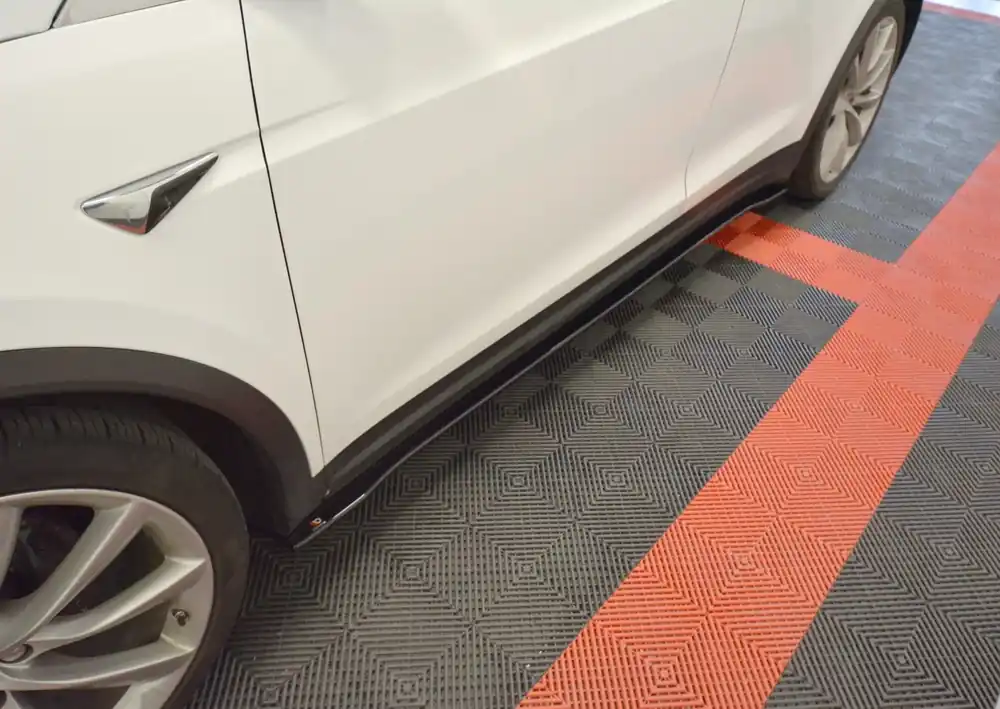 Seitenschweller Ansatz V.2 passend für Tesla Model X Expressversand